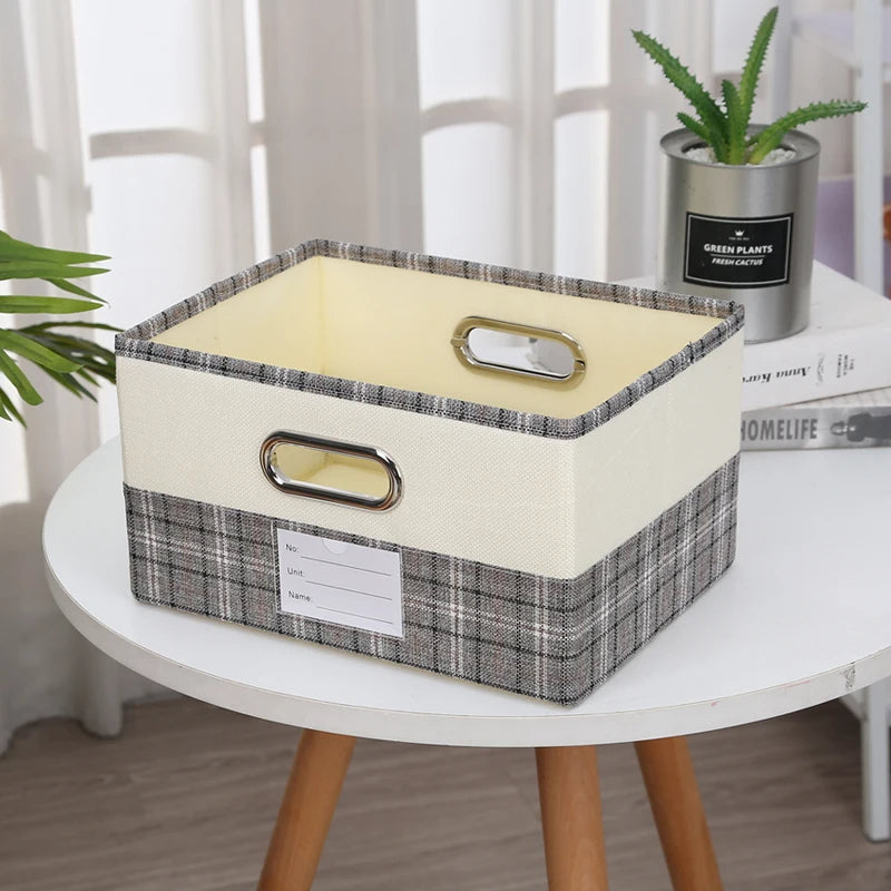 Elegant Foldable Storage Box with Lid – Checkered Design