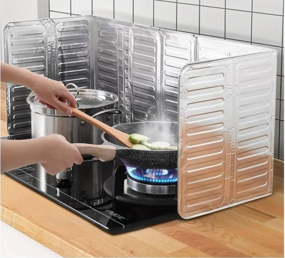 Foldable Aluminum Stove Splatter Guard β Oil Splash Shield for Cooking