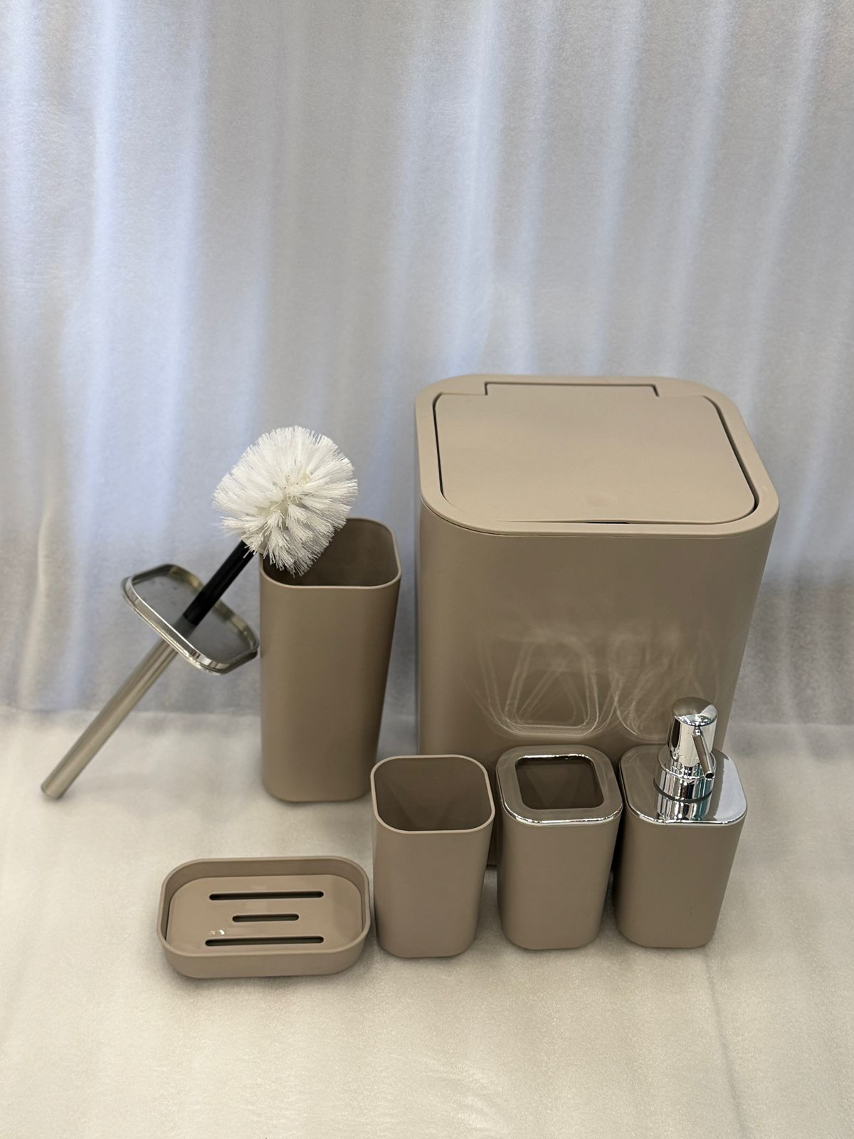Premium Beige 6 Pcs Bathroom Set – Modern Accessories