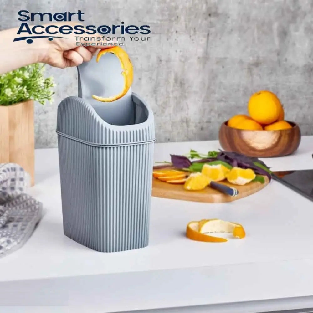 Mini Table Top Trash Can