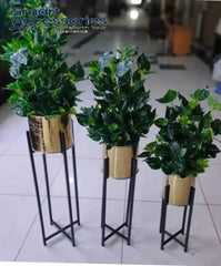 High Class Planter Set Of 3 With Arrangement