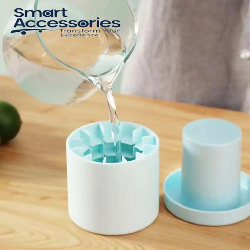 Mini Silicone Ice Bucket.