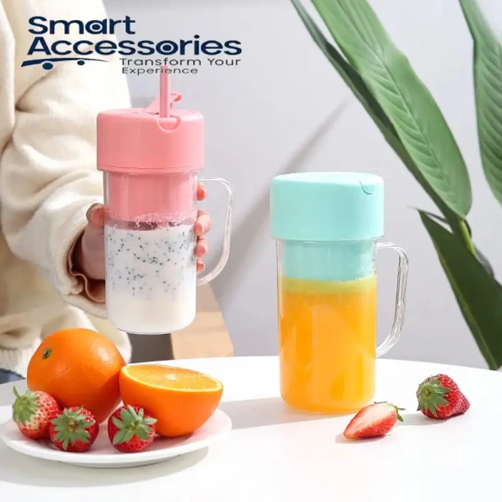 Portable Rechargeable Juice Blender With Straw.