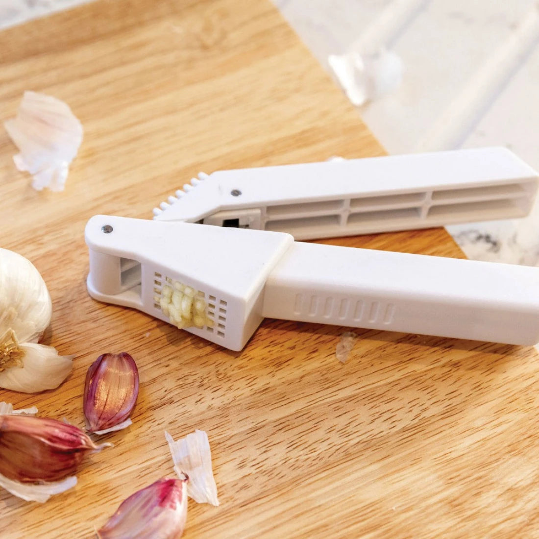 Self Cleaning Premium Quality Garlic Press