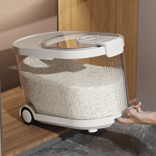 Sealed Rice Storage Container with Wheels and Measuring Cup (9KG)