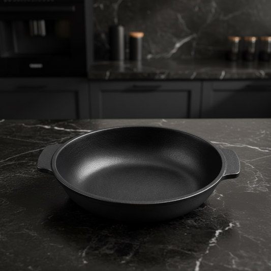 Danny Home Matte Black Round Shaped Backing & Serving Dish With Handle