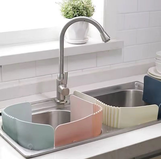 Adjustable Kitchen Sink Splash Guard
