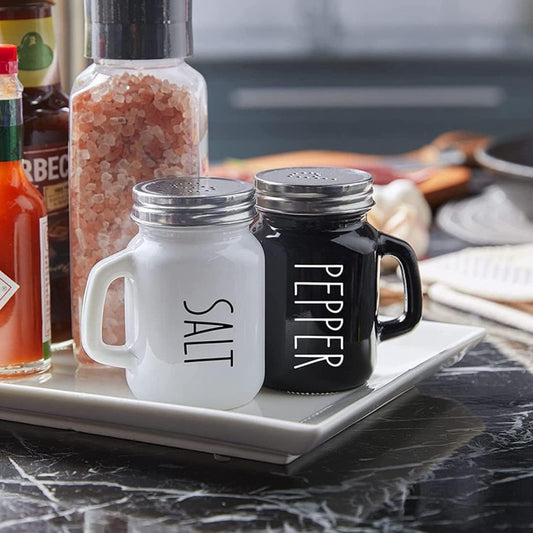 Salt and Pepper Shaker Set, Glass Black and White Shaker Set with Stainless Steel Lid (Black / White)